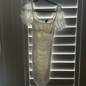 NWT Windsor white beaded dress with lining; size Large (fits like a medium)